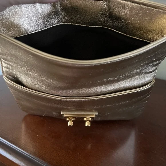 Louis Vuitton Sofia Coppola Gold Leather Clutch Bag (Pre-Owned) - Picture 3 of 8